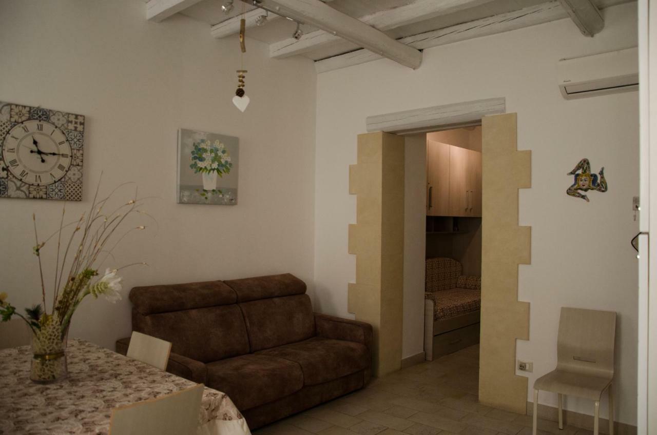 Appartamento Ortigia Syracuse ภายนอก รูปภาพ